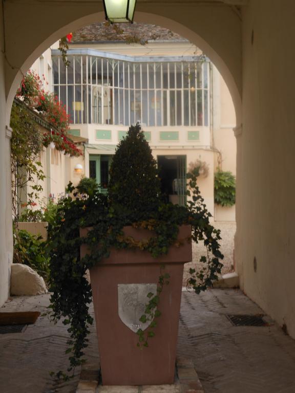 La Chaine D'Or Les Andelys Exterior foto